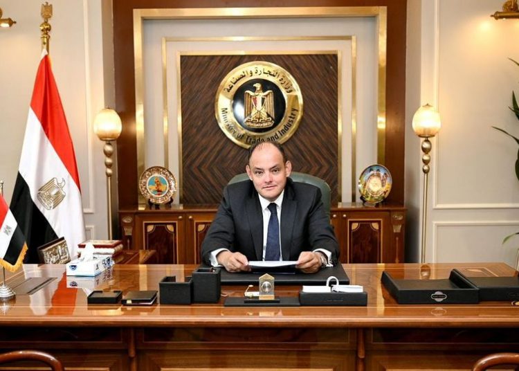 Trade min. upholds ban on export of oxygen for year 2 - Egyptian Gazette Trade min. upholds ban on export of oxygen for year 1 - Egyptian Gazette
