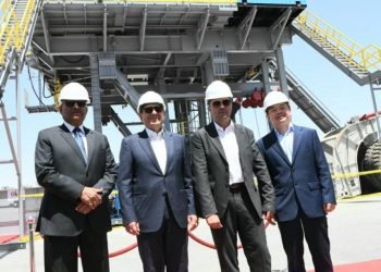 Petroleum minister witnesses handover of first Egypt-made oil rig in Ain Sokhna