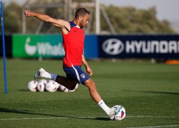 Marseille signs Brazil defender Lodi from Atletico