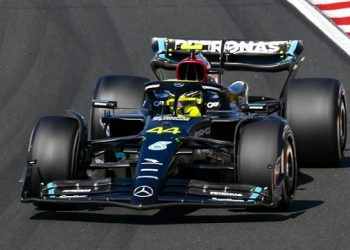 Verstappen grabs Hungarian GP