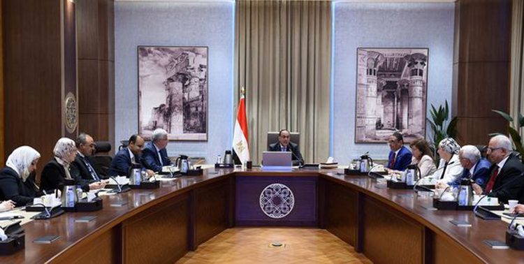 PM reviews plan to develop historical Southern Cairo 1 - Egyptian Gazette Prime Minister Moustafa Madbouli presiding over a Cabinet meeting on Wednesday to review a proposed plan for the development of the historical area of Southern Cairo.