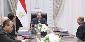 Sisi reviews civil aviation development strategy