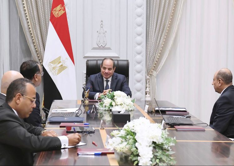 President Abdel Fattah El Sisi during his meeting on Tuesday with Prime Minister Moustafa Madbouli, Minister of Civil Aviation Mohamed Abbas Helmy and EgyptAir chairman Yehia Zakaria.