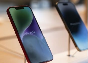 Apple users urged to update devices