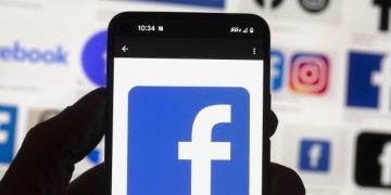 Canada to stop ads on Facebook