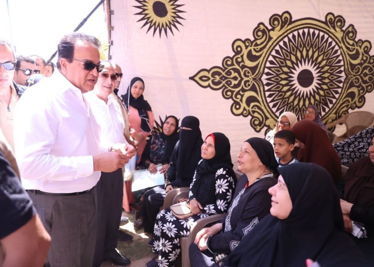 Health minister assesses '100 Healthy Days' in Alex 1 - Egyptian Gazette
