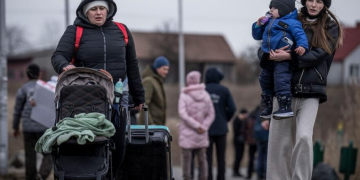 32,000 Ukrainians cross border with Poland over past 24 hours 1 - Egyptian Gazette 32,000 Ukrainians cross border with Poland over past 24 hours