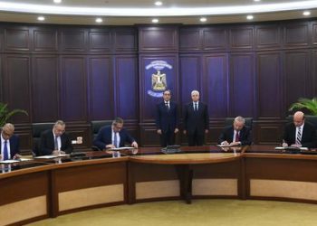 PM witnesses inking of co-operation protocol for offering 100 scholarships for top thanawya amma students