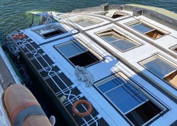 Tourism ministry denies sinking of floating hotel in Luxor