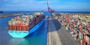 Cabinet lauds state efforts to boost competitiveness of Suez Canal