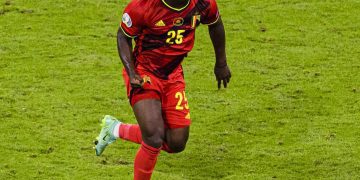 Manchester City signs Doku from Rennes