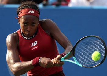 Gauff upsets Swiatek in Cincinnati