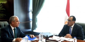 PM reviews national press issues with NPA chief 1 - Egyptian Gazette