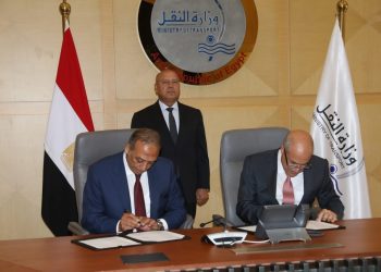 Transport min. attends signing of contract on setting up dry port in 10th of Ramadan