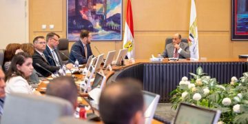 Civil aviation min. witnesses signing of 2 MoUs to design, build Terminal 4 of Cairo airport