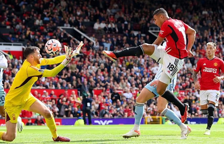 Manchester United’s Casemiro fires past Forest goalkeeper Matt Turner to get United back on level terms.