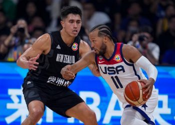 US, Spain start World Cup campaigns with routs