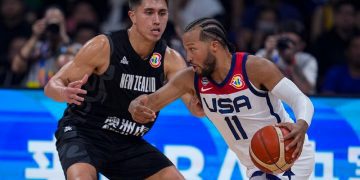 US, Spain start World Cup campaigns with routs