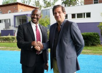 French Rugby Federation President welcomes Rugby Africa President to Paris