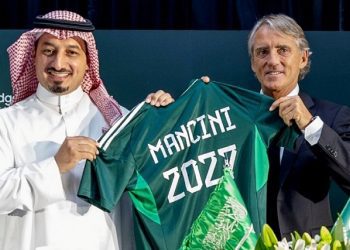 Mancini eyes Asian Cup as he seals Saudi move