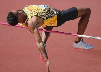 Rojas claims 4th straight world jump title