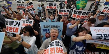 South Korean protesters call for government action on Fukushima water