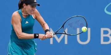 Pegula reaches semis in Washington