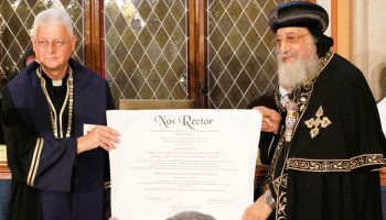 Pope Tawadros receives honorary doctorate from Hungary’s PPCU
