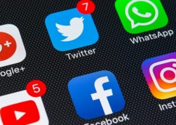 Facebook tops 3 billion monthly active users