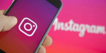 Instagram launches safer direct messaging tool