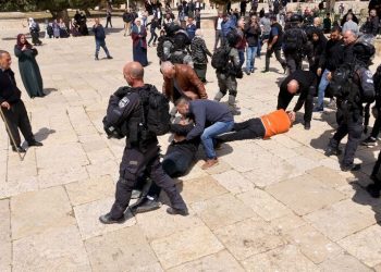 Israeli settlers storm Al Aqsa mosque under protection of occupation troops
