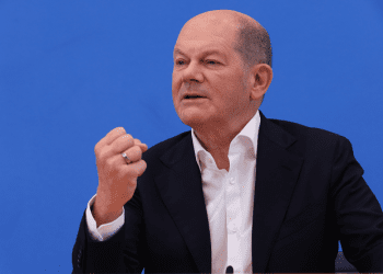 Majority of Germans unhappy with Scholz amid fight over spending -survey