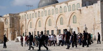 Dozens of settlers storm Al Aqsa Mosque