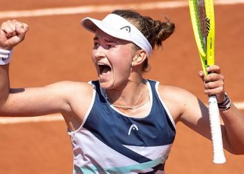 Barbora grabs San Diego title