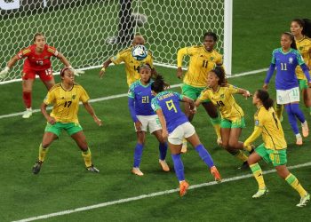 Brazil picks Elias as women’s coach