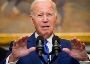Biden heads to Florida to survey storm damage, no DeSantis meeting set