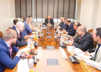 Agriculture minister discusses bolstering co-operation with Russian companies in field of agriculture equipment