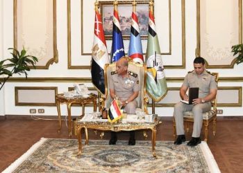 Defence minister meets senior NATO official