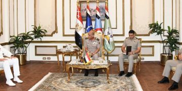 Defence minister meets senior NATO official