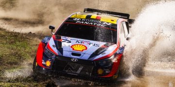 Rally: Neuville leads Ogier in Greece