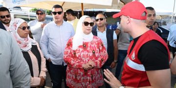 Social Solidarity Minister hails Red Crescent for refugee services