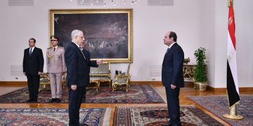 Sisi swears in new Prosecutor-General Ayad