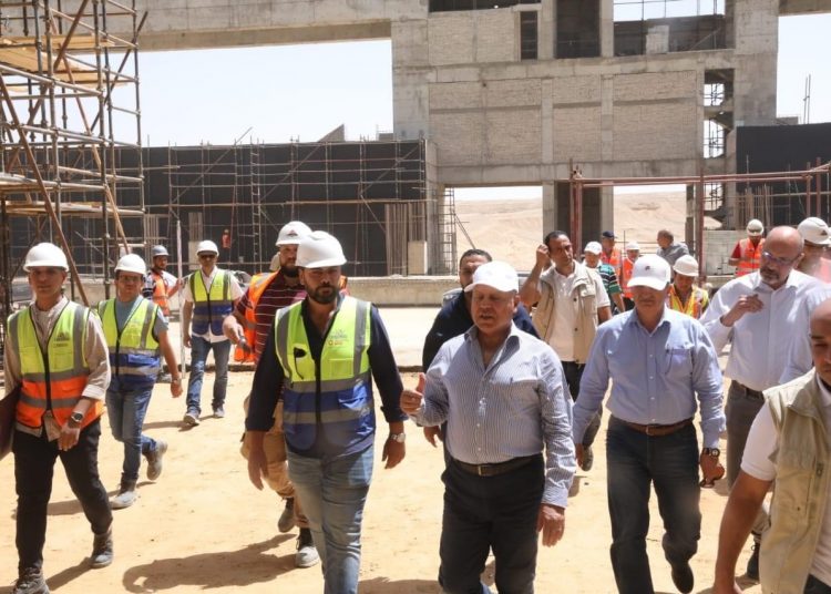 Transport minister follows up 1st line of high-speed train 1 - Egyptian Gazette