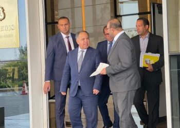 Finance minister follows up on preparations for AIIB meetings