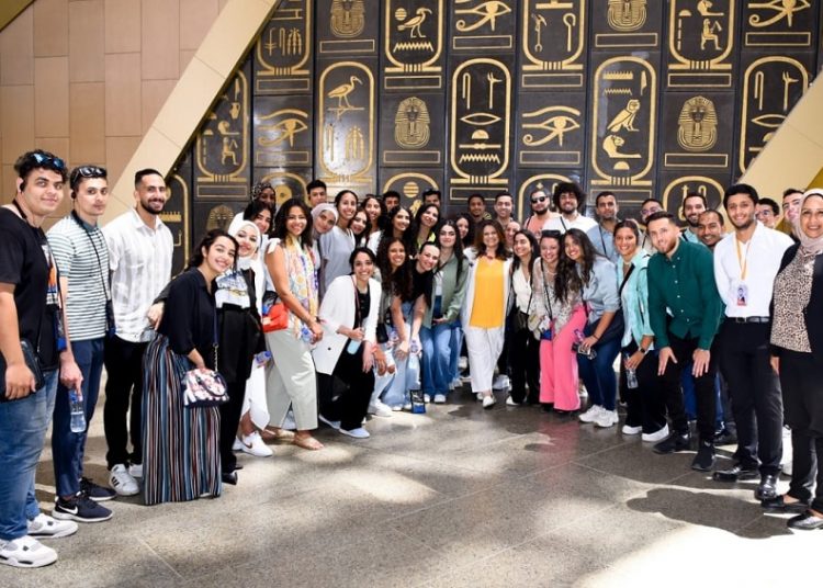 Emigration min. stresses importance of regularly updating youth on development efforts 2 - Egyptian Gazette Emigration min. stresses importance of regularly updating youth on development efforts 1 - Egyptian Gazette