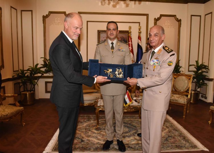 Defence min. meets his Hungarian counterpart for cooperation talks 2 - Egyptian Gazette Defence min. meets his Hungarian counterpart for cooperation talks 1 - Egyptian Gazette