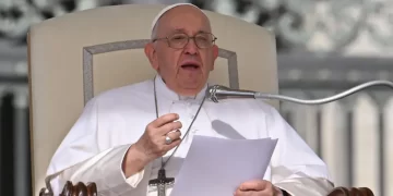 Pope urges Europe against treating migrants as invaders