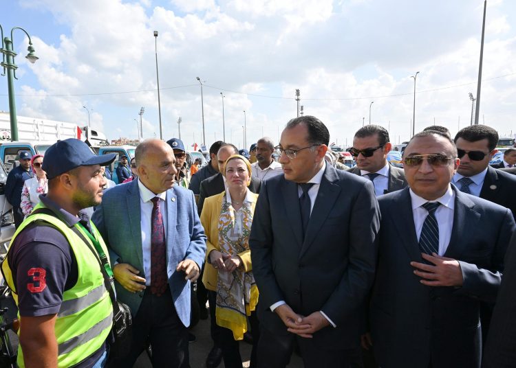 Madbouli inspects projects in Alex. 1 - Egyptian Gazette