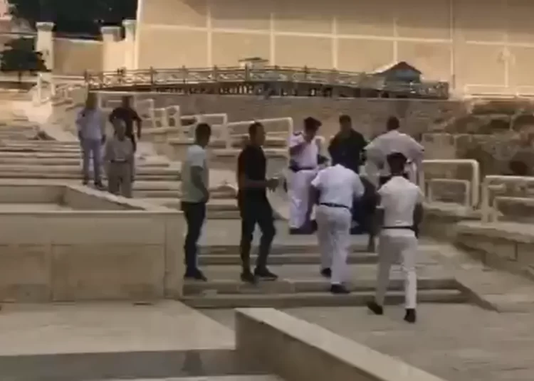 Policeman arrested in Alex. after opening fire on Israeli tourists: Security source 1 - Egyptian Gazette