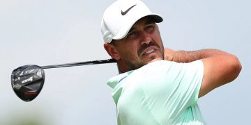 Koepka builds 3-shot lead in LIV Golf